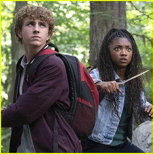 Estrelas de 'Percy Jackson e os Olimpianos' falam sobre preparação para cenas de ação para a 2ª temporada, suas memórias favoritas e preparação para cenas de ação (exclusivo)