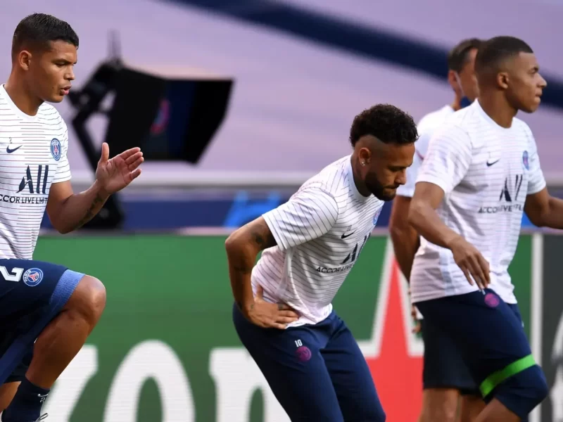 Ex-companheiro de equipe de Neymar e Kylian Mbappé explica consequências de seu relacionamento no PSG