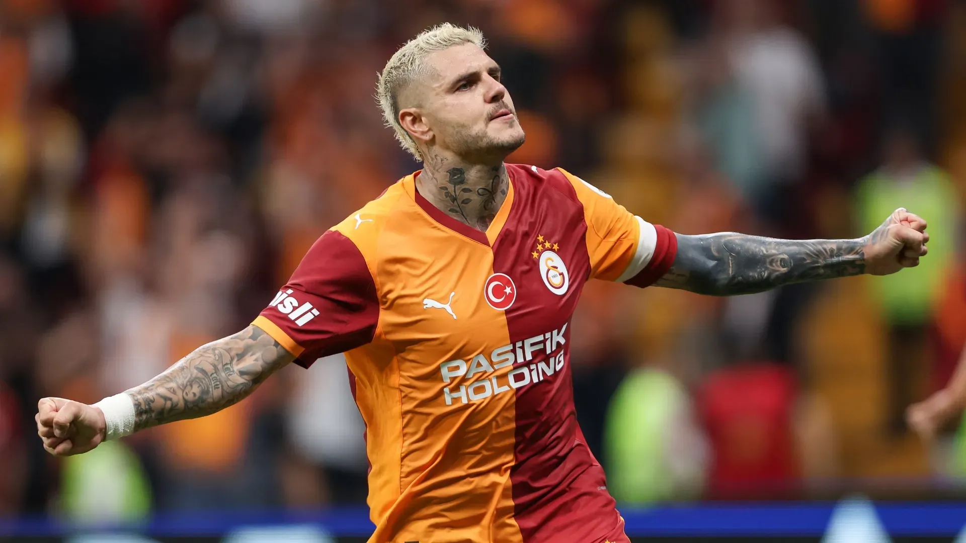 Mauro Icardi do Galatasaray comemorando.
