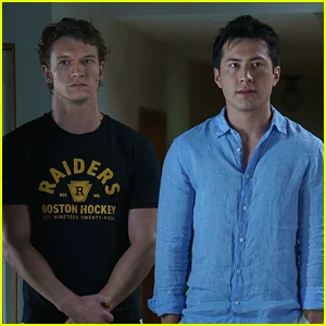 Final da primeira temporada de 'Heated Rivalry': veja todas as fotos de 'The Cottage'