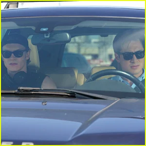 Fotos do episódio 6 de 'Heated Rivalry' reveladas, Crave lança apenas 2 fotos antes do final da 1ª temporada