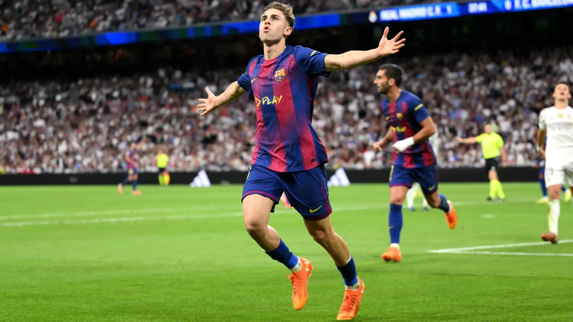 Fermin Lopez, astro do Barcelona, ​​comemorando um gol