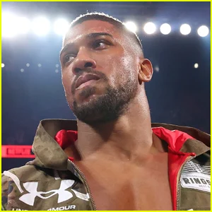 O boxeador Anthony Joshua ferido em grave acidente dias após vencer a luta de Jake Paul