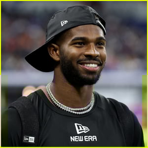 O quarterback Shedeur Sanders revela se estava usando uma tanga durante o jogo dos Browns de domingo depois que a foto se tornou viral