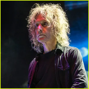 Perry Bamonte Dead - O guitarrista e tecladista do The Cure morre aos 65 anos após uma 'doença curta'