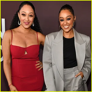 Tia Mowry encerra rumores de rivalidade com a irmã Tamera Mowry-Housley
