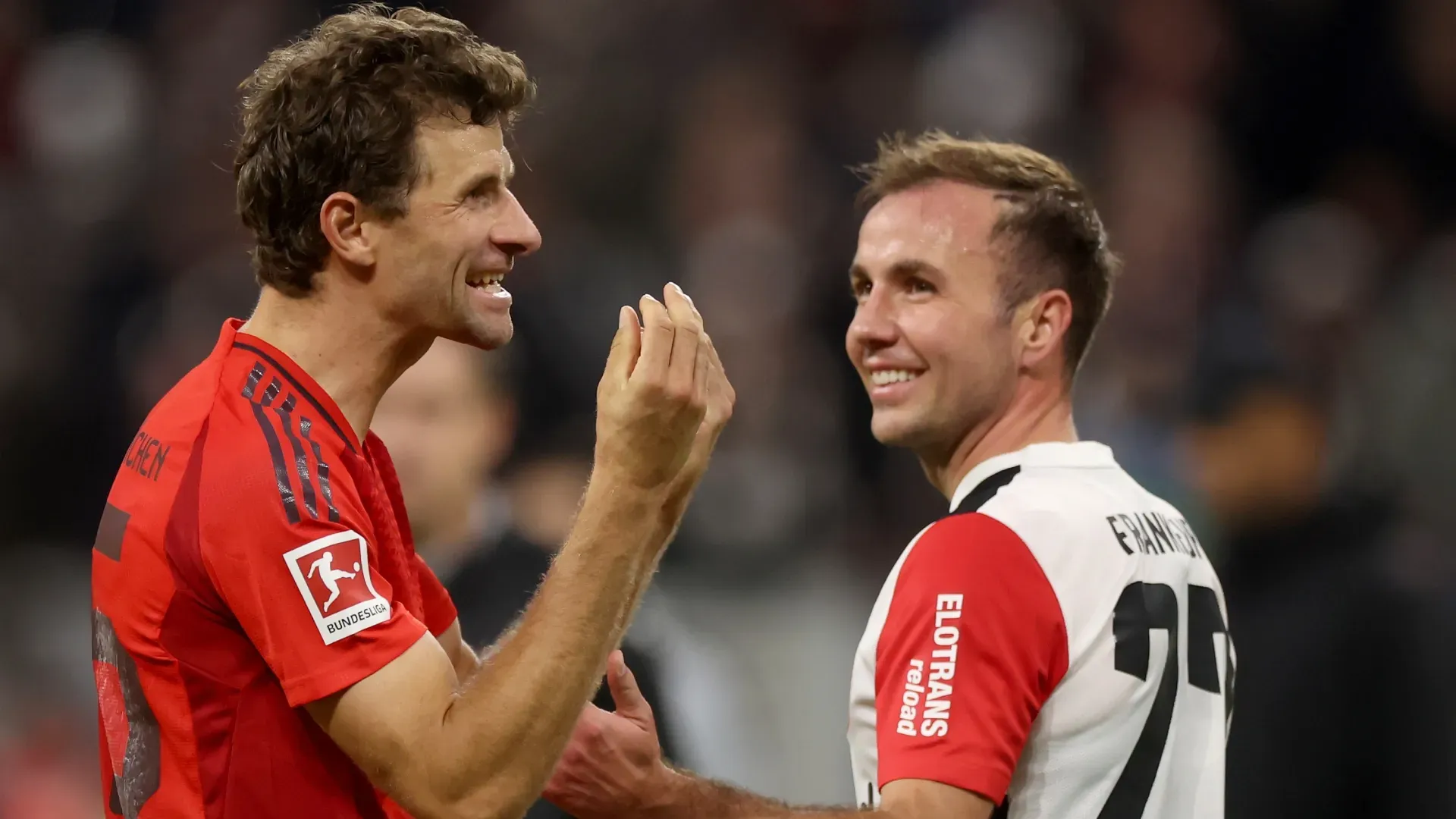 Thomas Mueller do Bayern de Munique e Mario Gotze do Eintracht Frankfurt.