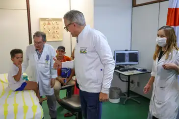 Fabio Rodrigues-Pozzebom/ Agência Brasil Brasília (DF)31/12/2025 - O ministro da Saúde, Alexandre Padilha, acompanhado da Presidente do Hospital Sarah, Lúcia Willadino Braga, visita a Rede Sarah de Hospitais de Reabilitação Foto: Fabio Rodrigues-Pozzebom/ Agência Brasil