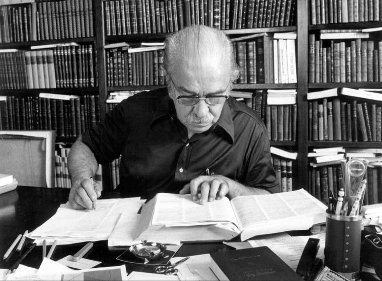 Brasília (DF), 06/12/2025 - Palavras que voam: exposição no SESI Lab celebra 50 anos do Dicionário Aurélio
Foto: CNI/Divulgação