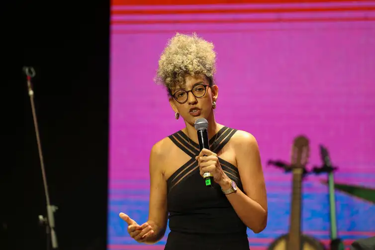 Fortaleza (CE), 03/12/2025 - A secretária de Cultura de Fortaleza (CE), Helena Barbosa durante abertura do Mercado das Indústrias Criativas do Brasil (MICBR+Ibero-América), no Centro Dragão do Mar de Arte e Cultura, em Fortaleza (CE).
Foto: Tomaz Silva/Agência Brasil