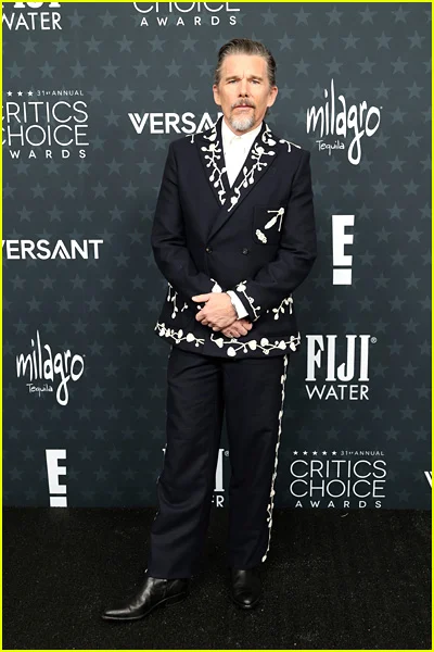 celebridades no Critics Choice Awards