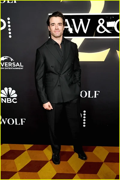 estrelas presentes na celebração do 25º aniversário da Lei e da Ordem