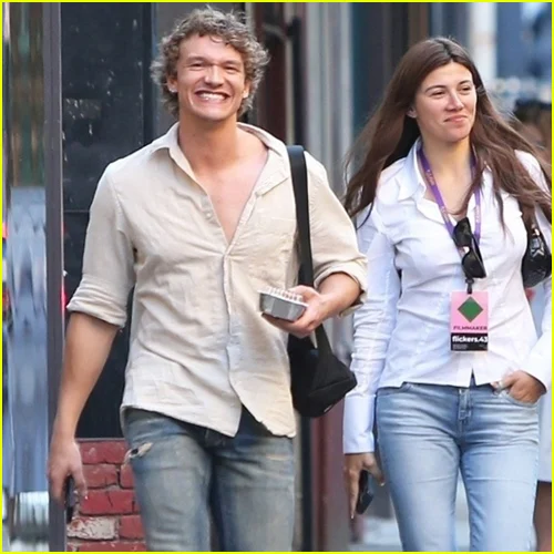 Connor Storrie papelado