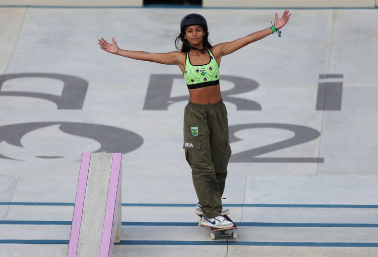 Paris 2024 Olympics - Skateboarding - Women's Street Final - La Concorde 3, Paris, France - July 28, 2024.
Rayssa Leal of Brazil reacts during the final. REUTERS/Pilar Olivares