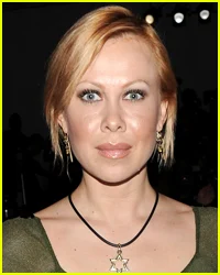 A atleta olímpica Oksana Baiul perde a custódia da filha, 11, no divórcio de Carlo Farina