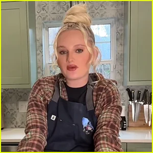 A chef do TikTok, Tineke 'Tini' Younger, compartilha uma atualização sobre sua filha após a morte de gêmeos