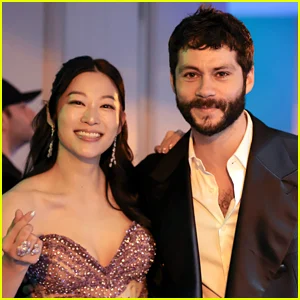 Arden Cho e Dylan O'Brien têm reunião de 'Teen Wolf' no Astra Film Awards 2026