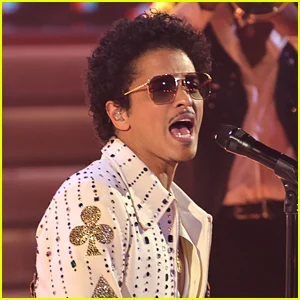 Bruno Mars adiciona 30 novas datas à 'The Romantic Tour' e bate recorde de maior venda de ingressos para um único dia