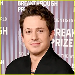Charlie Puth fala sobre sua audição para o Super Bowl 2026 e revela que se inscreveu para apresentar o hino nacional