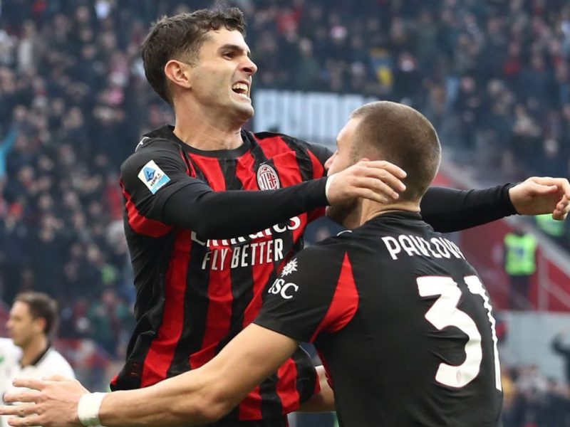 Christian Pulisic entra em um momento histórico apesar de não ter participado: a vitória do Milan contra Como faz com que a estrela da USMNT entre no livro dos recordes da Série A com um marco impressionante