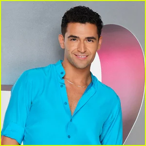 Ezra Sosa fala sobre o 'colapso' que teve durante a noite de abertura da turnê 'Dancing with the Stars'