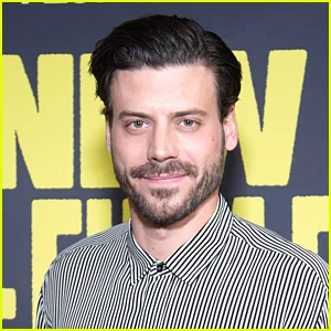 François Arnaud revela que seu antigo empresário se recusou a ler o roteiro de 'Rivalidade acalorada' e não achou que deveria fazer o programa