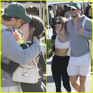 Gleb Savchenko faz as malas no PDA com a mulher misteriosa durante o passeio de fim de semana no Farmers Market