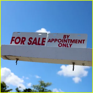 Homem está sendo instado a sair de sua nova casa para a área “perfeita” depois de saber quem é seu vizinho