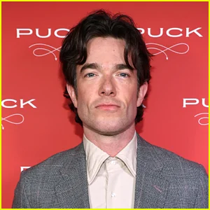 John Mulaney anuncia que os próximos shows em Minneapolis serão adiados após as filmagens do ICE