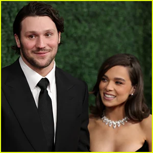 Josh Allen reage à esposa Hailee Steinfeld usando equipamento do Broncos em foto de retrocesso de 2016