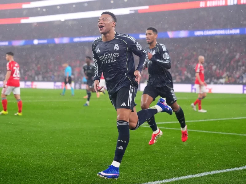 O potencial retorno de Kylian Mbappé contra o Manchester City pode impulsionar uma disputa entre Real Madrid e França