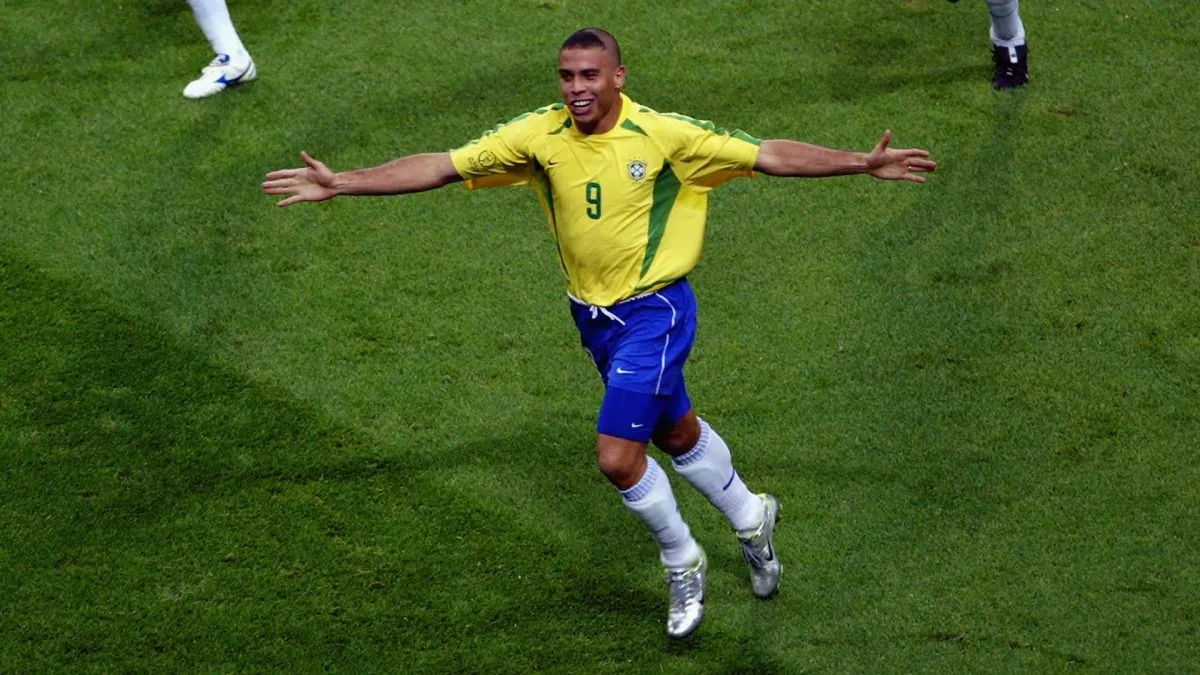 Ronaldo Nazário do Brasil.