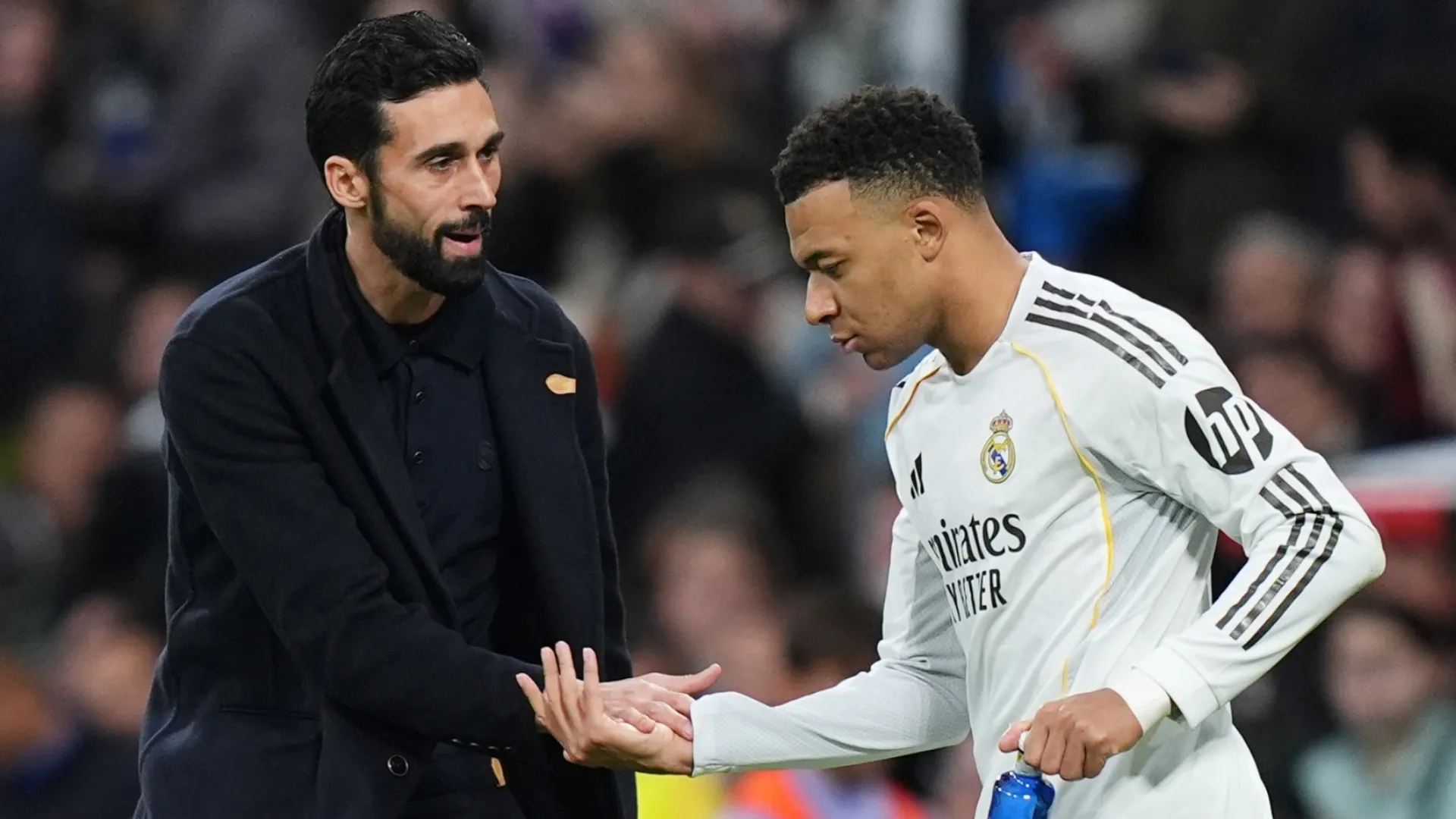 Álvaro Arbeloa e Kylian Mbappé, do Real Madrid