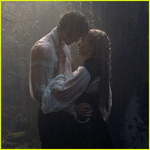 Lançada galeria de fotos completa de 'Wuthering Heights', incluindo novas fotos fumegantes de Margot Robbie e Jacob Elordi