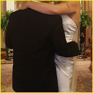 Noiva quer cancelar seu casamento três semanas depois que o noivo volta para casa com um novo visual dramático: ‘Tudo está no caos’