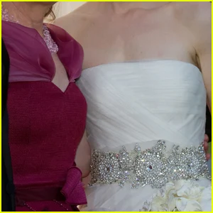 Noivo diz que sua sogra 'narcisista patológica' 'arruinou' o casamento de sua noiva com um movimento