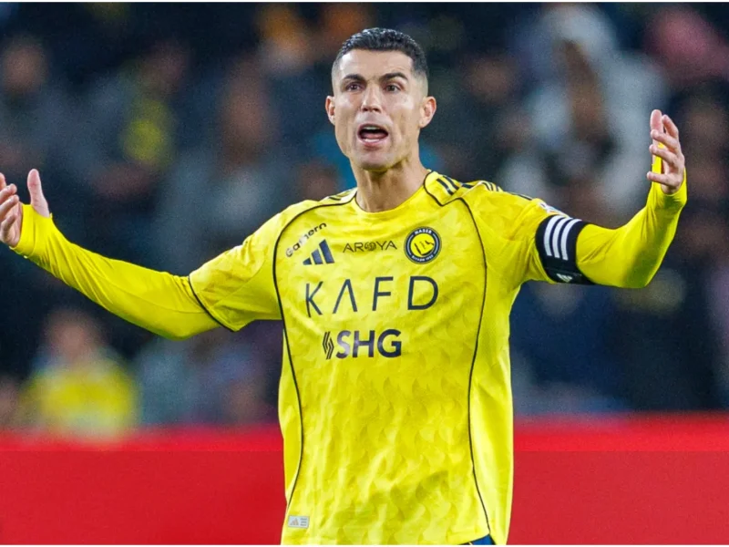Cristiano Ronaldo sorri novamente quando o Al-Nassr recebe luz verde para registrar a contratação final do inverno de 2026: Abdullah Al-Hamdan jogará contra o Al-Ittihad?