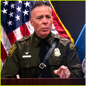 O comandante da patrulha de fronteira Greg Bovino e alguns de seus agentes devem deixar Minneapolis, dizem fontes