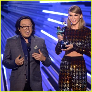 O criador do Glambot, Joseph Kahn, reage ao drama de Cole Walliser e explica como recriá-lo você mesmo