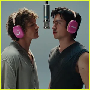 Quinn lançará o próximo episódio de 'Ember & Ice', estrelado pelos atores de 'Heated Rivalry' Connor Storrie e Hudson Williams mais cedo!