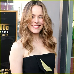 Rachel McAdams se lembra de ter ouvido que ela era ‘velha demais’ para o papel de ‘garotas malvadas’