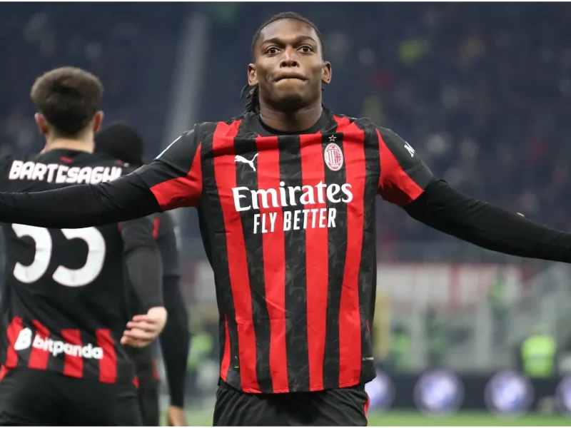 Rafael Leão supostamente decide deixar o AC Milan após vaias de torcedores durante derrota recente