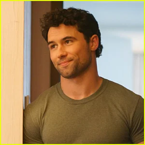 Robbie GK revela o que aprendeu interpretando Kip em ‘Heated Rivalry’