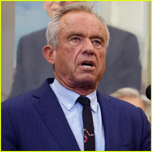 Robert F. Kennedy Jr. quebra o silêncio depois que Trump renomeia Kennedy Center