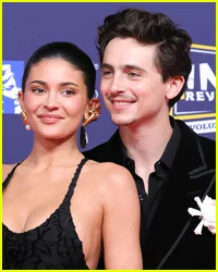 Timothee Chalamet ajuda Kylie Jenner a comprar biquínis durante as férias no México