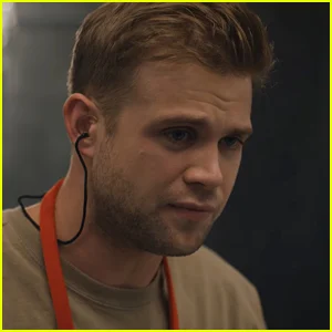 Trailer de 'Tuner': Leo Woodall passa de aprendiz de afinador de piano a arrombar cofres - assista agora!