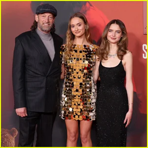 Troy Kotsur se junta aos co-estrelas Johnny Sequoyah e Gia Hunter na exibição de 'Primate' em Los Angeles