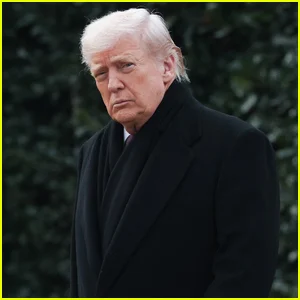 Trump presenteou o Prêmio Nobel da Paz pelo ganhador do ano passado. Isso faz dele o novo vencedor?