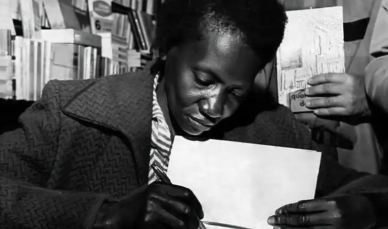 São Paulo - Carolina Maria de Jesus, uma das primeiras escritoras negras do Brasil, é considerada uma das mais importantes escritoras do país. A autora viveu boa parte de sua vida na favela do Canindé, na Zona Norte de São Paulo. Foto: CCSP