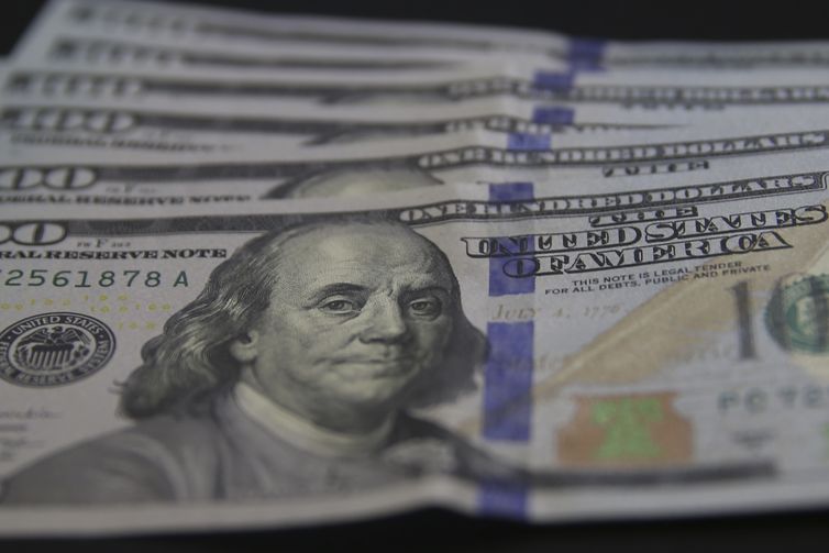 Dólar
Foto: Valter Campanato/Agência Brasil/Arquivo